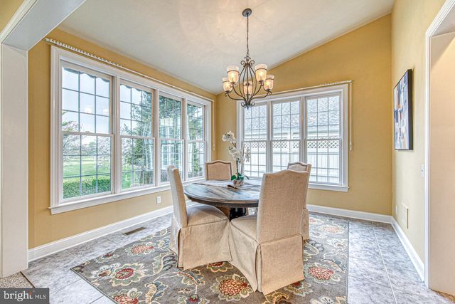 371 APPLEBROOK DR, Malvern, PA 19355