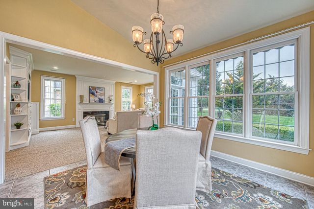 371 APPLEBROOK DR, Malvern, PA 19355