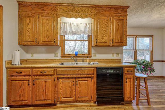 191 Skinner Road, Inman, SC 29349