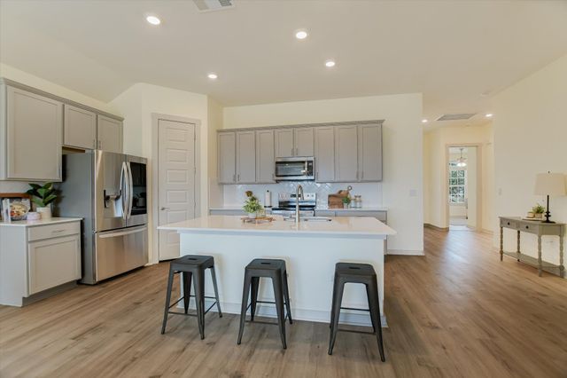 1013 Bear Track LOOP, Georgetown, TX 78628