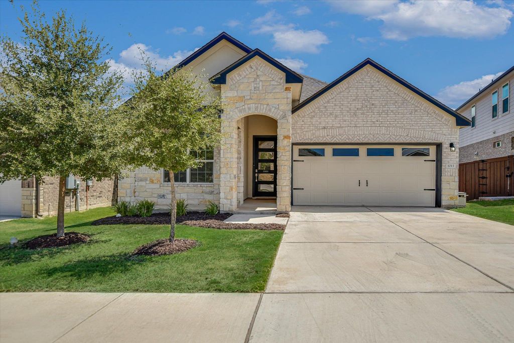 1013 Bear Track LOOP, Georgetown, TX 78628