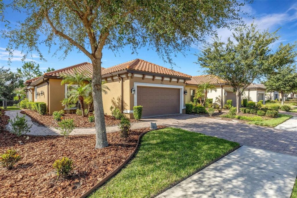 Image 1 of property listing at 8413 ALBERATA VISTA DRIVE, Tampa, FL 33647