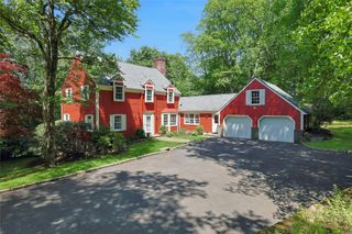 24 Glen Terrace, Chappaqua, NY 10514