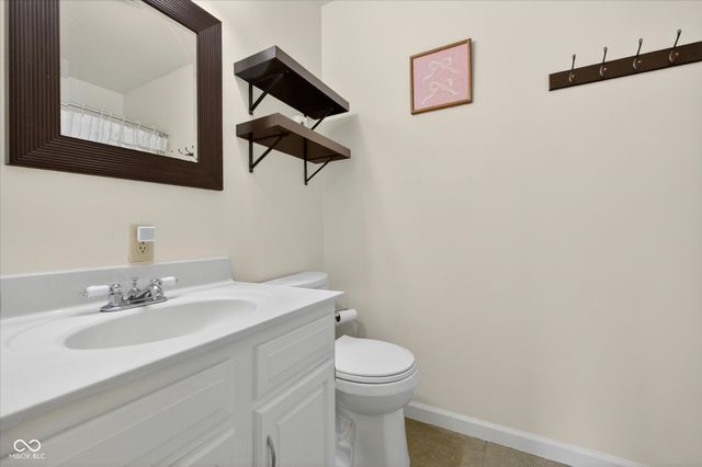 281 Lansdowne Drive, Noblesville, IN 46060