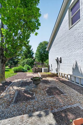 281 Lansdowne Drive, Noblesville, IN 46060