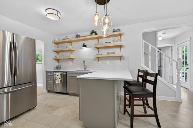 281 Lansdowne Drive, Noblesville, IN 46060