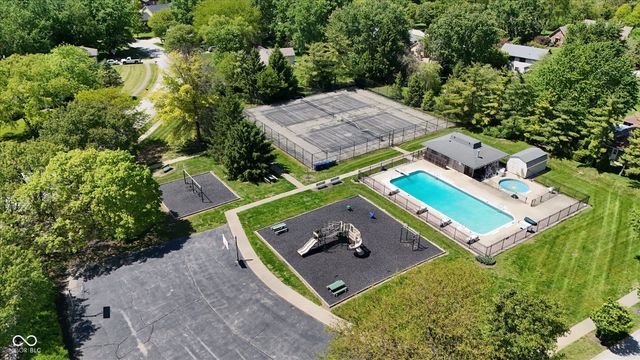 281 Lansdowne Drive, Noblesville, IN 46060