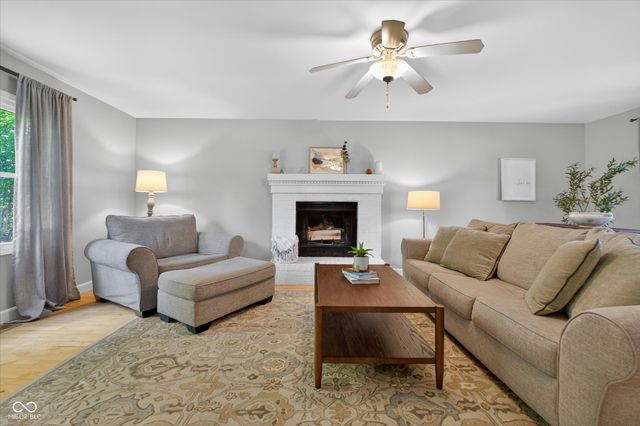 281 Lansdowne Drive, Noblesville, IN 46060