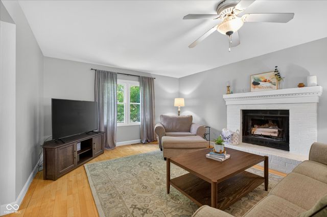281 Lansdowne Drive, Noblesville, IN 46060