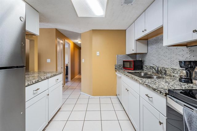 124 LOBLOLLY COURT H, Oldsmar, FL 34677