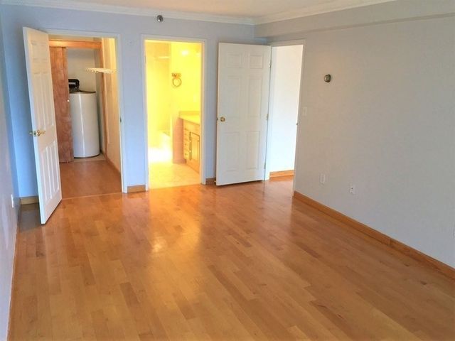 200 Cove Way 318, Quincy, MA 02169