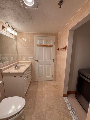 200 Cove Way 318, Quincy, MA 02169