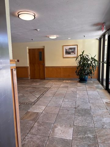 200 Cove Way 318, Quincy, MA 02169