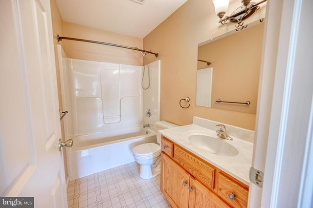 130 SWEETWATER LN, Newmanstown, PA 17073