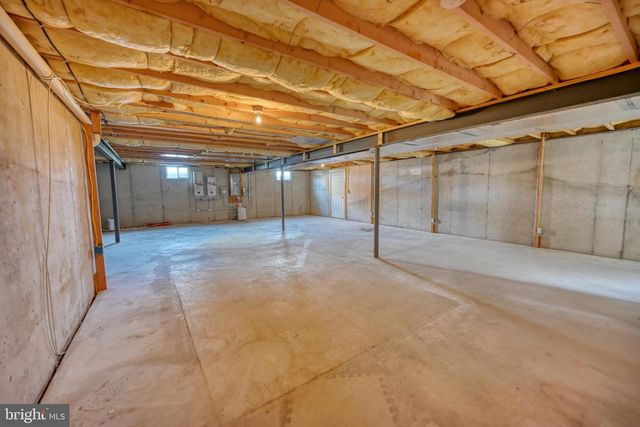 130 SWEETWATER LN, Newmanstown, PA 17073