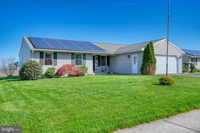 130 SWEETWATER LN, Newmanstown, PA 17073