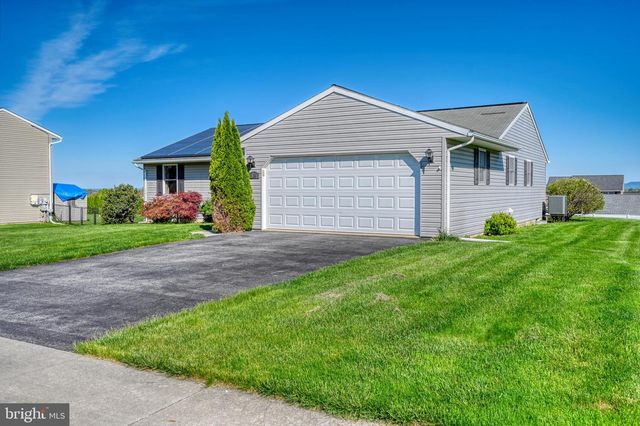 130 SWEETWATER LN, Newmanstown, PA 17073