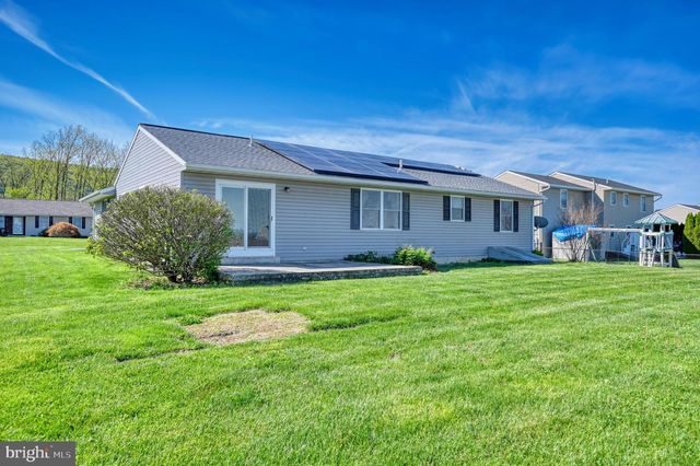 130 SWEETWATER LN, Newmanstown, PA 17073