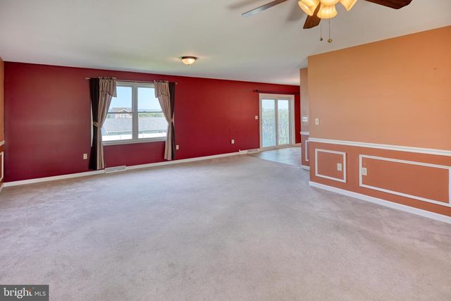 130 SWEETWATER LN, Newmanstown, PA 17073