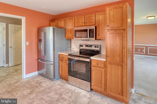 130 SWEETWATER LN, Newmanstown, PA 17073