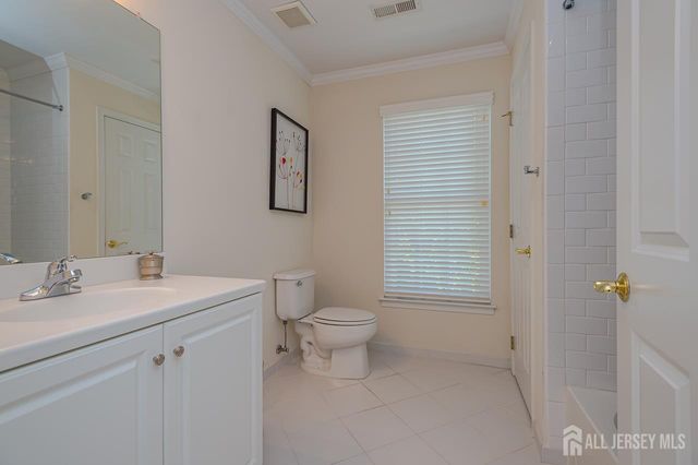 118 Turnberry Drive, Monroe, NJ 08831