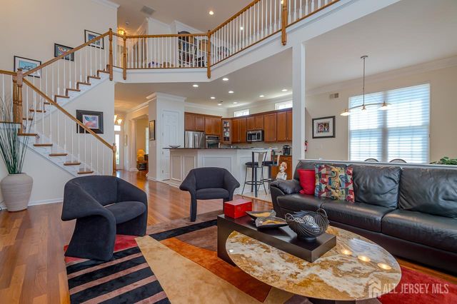 118 Turnberry Drive, Monroe, NJ 08831