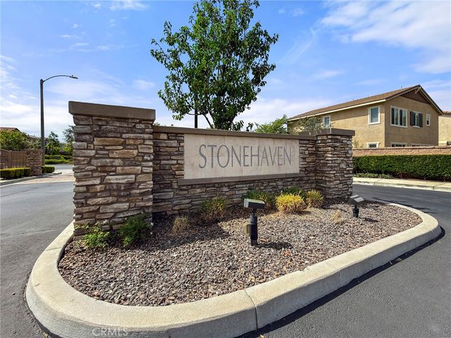 15237 Brookstone, Fontana, CA 92336