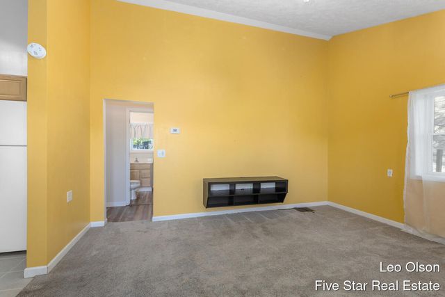 2610 Riley Avenue, Wyoming, MI 49509