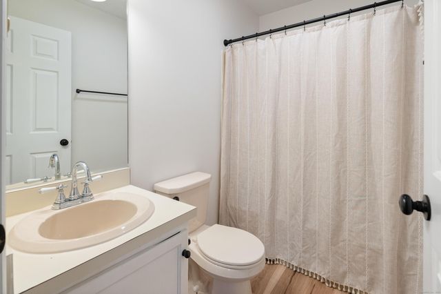 8 Driftway Road C1, Danbury, CT 06811