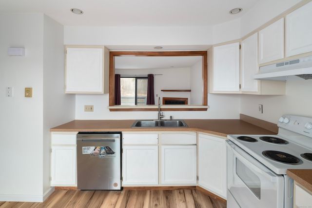 8 Driftway Road C1, Danbury, CT 06811