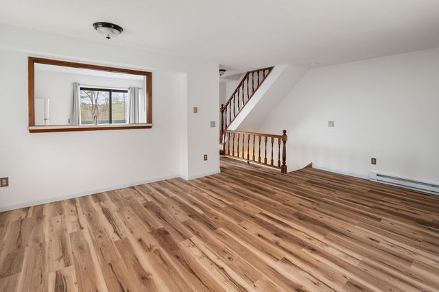 8 Driftway Road C1, Danbury, CT 06811