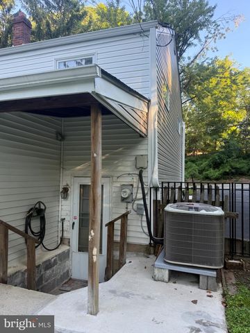 697 OLD MARPLE RD, Springfield, PA 19064