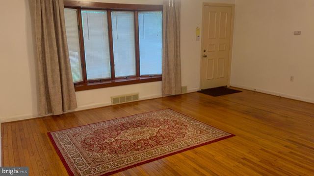 697 OLD MARPLE RD, Springfield, PA 19064