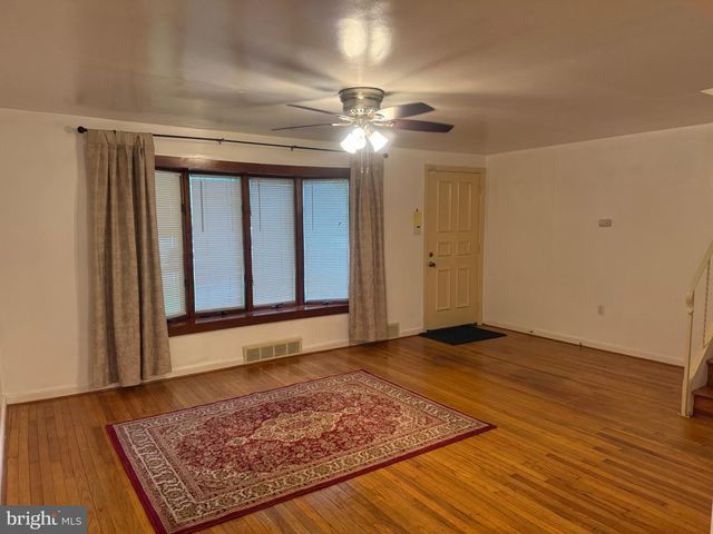 697 OLD MARPLE RD, Springfield, PA 19064