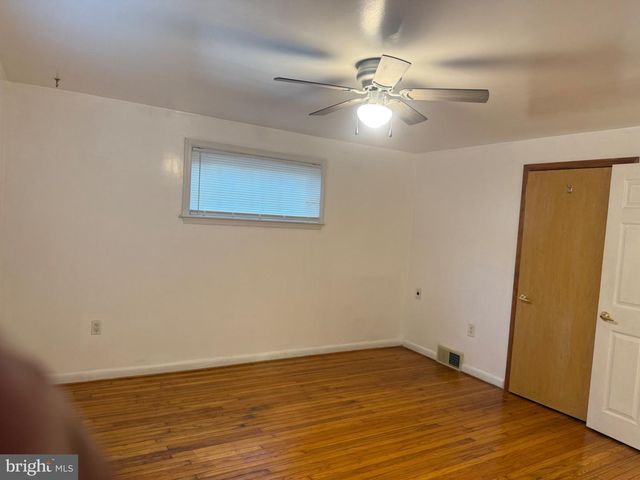 697 OLD MARPLE RD, Springfield, PA 19064