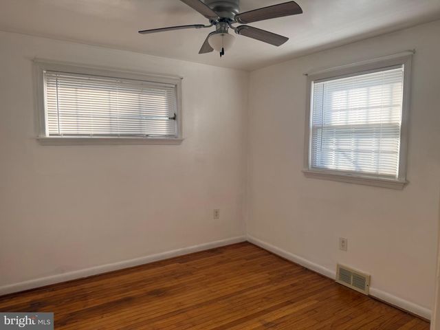 697 OLD MARPLE RD, Springfield, PA 19064