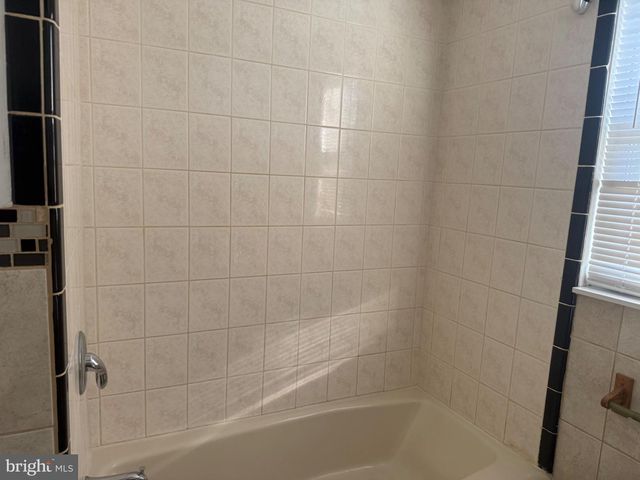 697 OLD MARPLE RD, Springfield, PA 19064