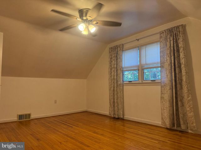 697 OLD MARPLE RD, Springfield, PA 19064