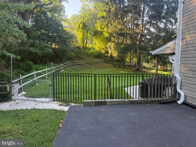 697 OLD MARPLE RD, Springfield, PA 19064