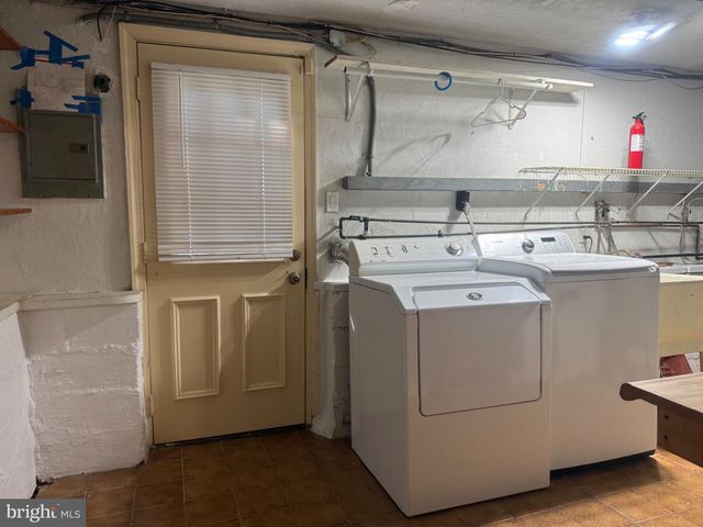 697 OLD MARPLE RD, Springfield, PA 19064