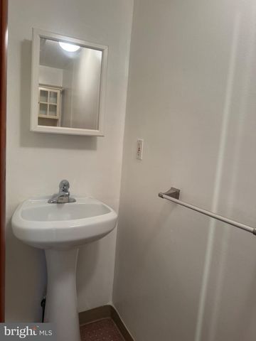 697 OLD MARPLE RD, Springfield, PA 19064