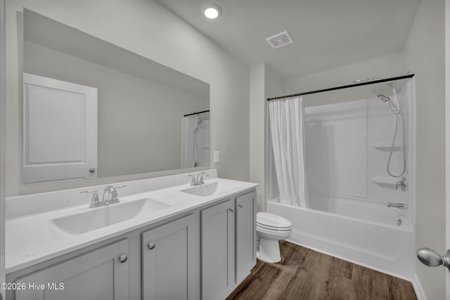 824 Delta Court, Wilmington, NC 28401