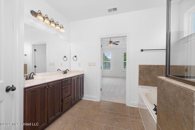 4656 E Dublin Circle, Olive Branch, MS 38654