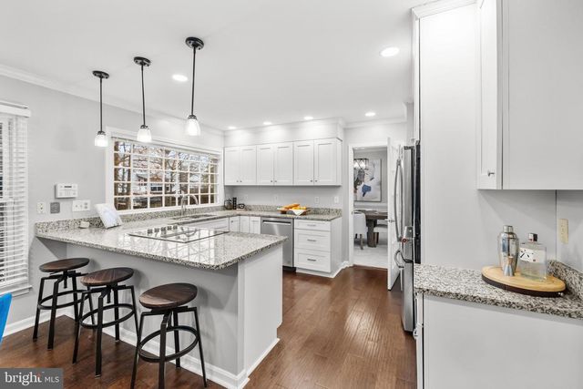 21112 MIDDAY LN, Sterling, VA 20164