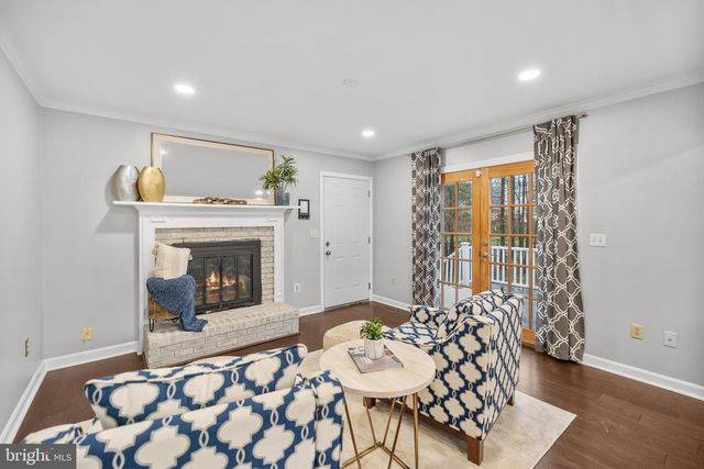 21112 MIDDAY LN, Sterling, VA 20164