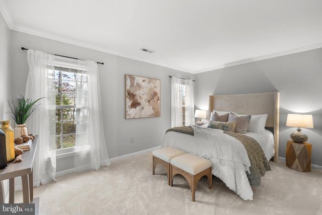 21112 MIDDAY LN, Sterling, VA 20164