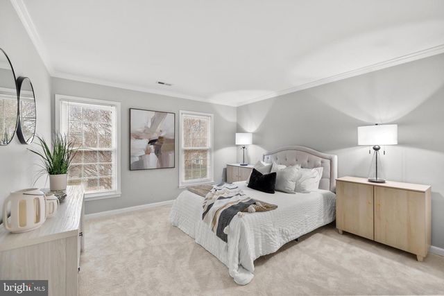 21112 MIDDAY LN, Sterling, VA 20164