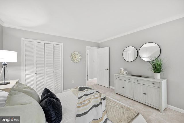 21112 MIDDAY LN, Sterling, VA 20164