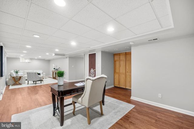 21112 MIDDAY LN, Sterling, VA 20164