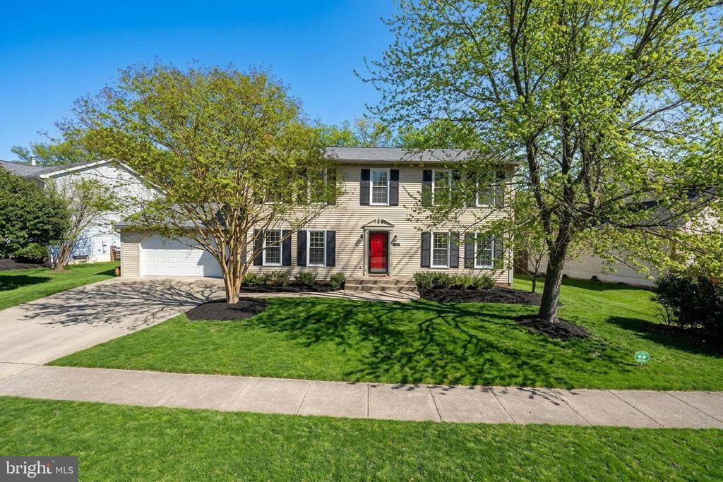 21112 MIDDAY LN, Sterling, VA 20164